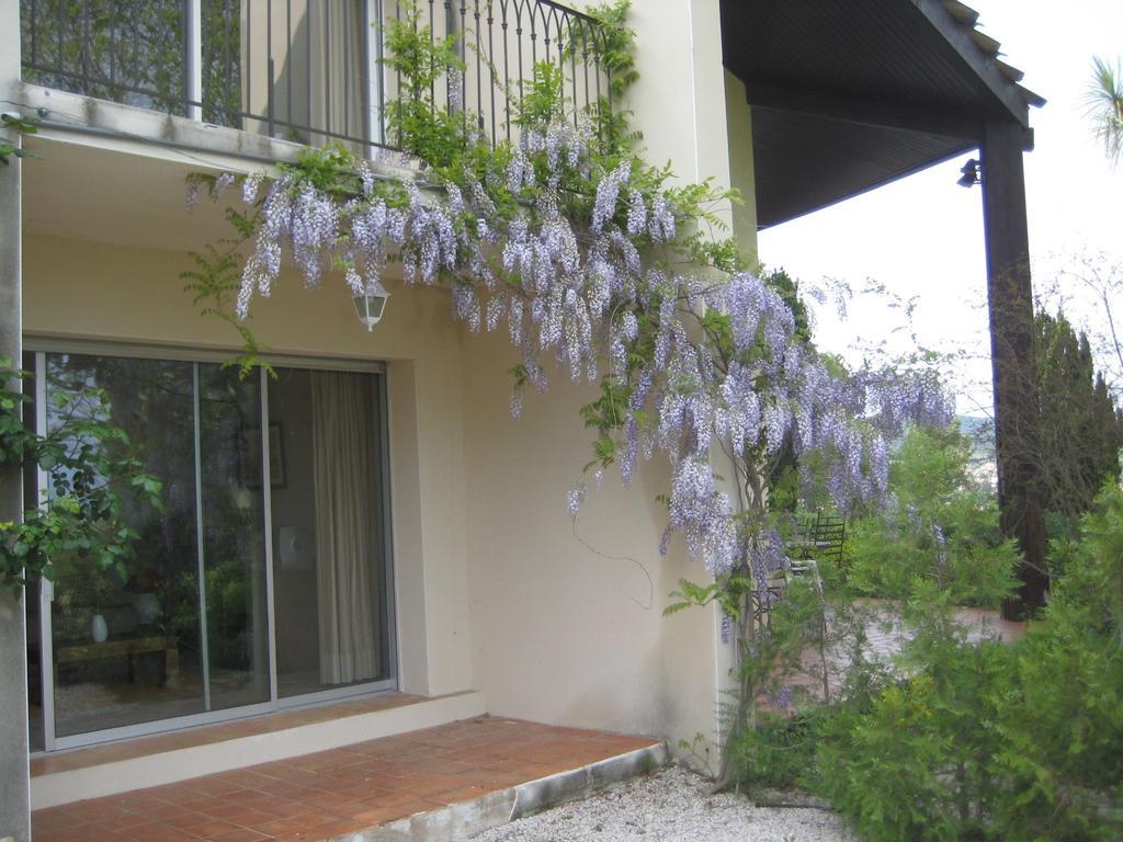 Clermont-lʼHérault Mas De Gorjan B&B 객실 사진